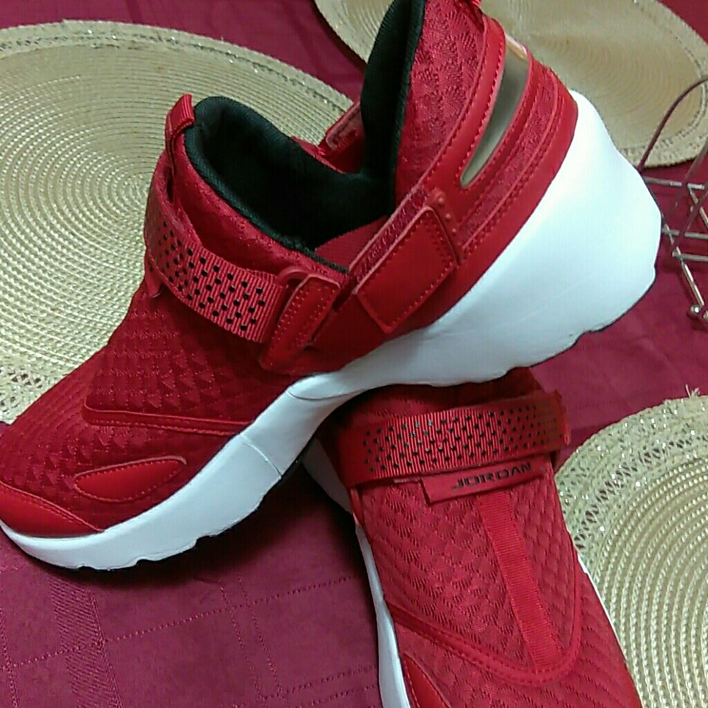 Jordan sneakers red